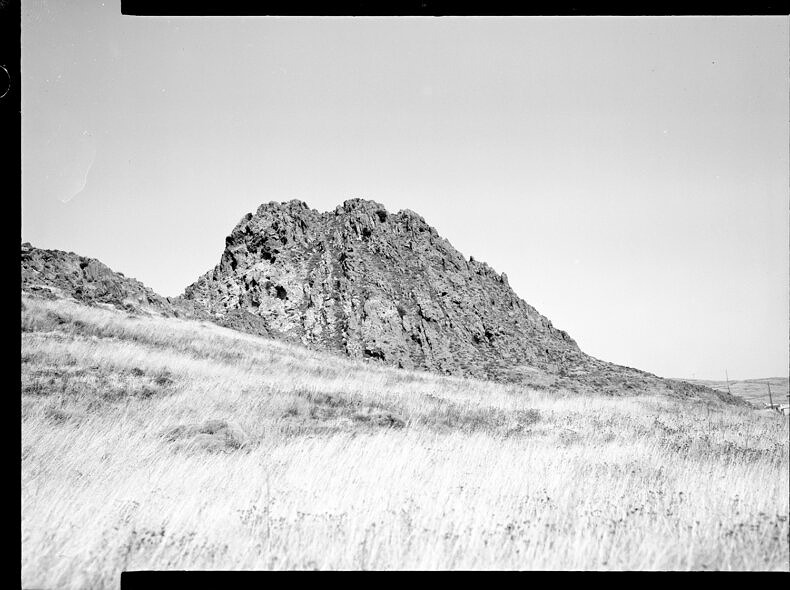 RAW WAR - Aziza - Phases Magazine