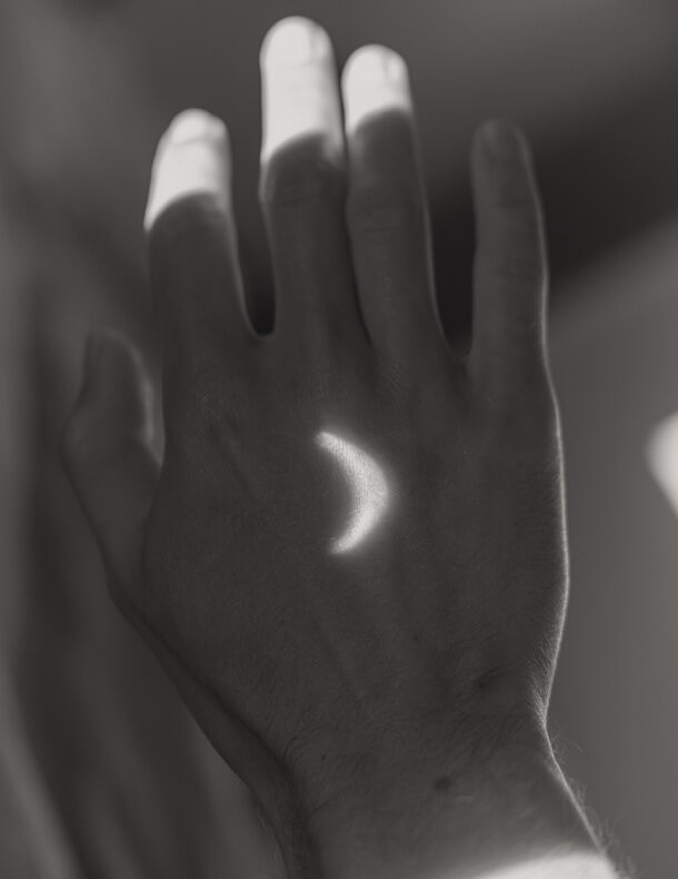 As Long As The Sun Lasts - Joselito Verschaeve - Phases Magazine